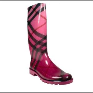Burberry Womens Rainboots Pink Size 40